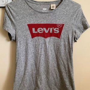 Levi’s short sleeve shirt
